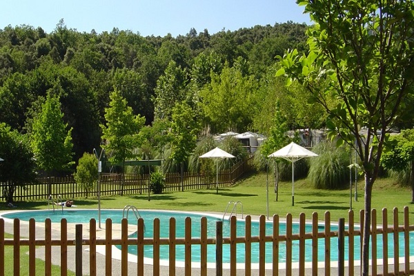campings/espana/catalunya-cataluna/girona/interior/Vall de Bianya/piscina-1.jpg
